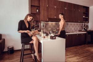 Tetamu yang menginap di Dong Duong Hotel & Suites - Afternoon Tea Inclusive - Very Central