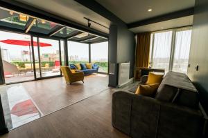 A seating area at The Kayseri Loft Hotel