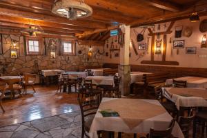 Restaurace v ubytování Hotel Zlatni bor