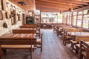 Restaurace v ubytování Hotel Zlatni bor