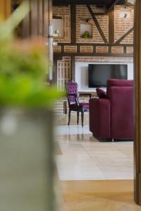 A television and/or entertainment centre at Espectacular apartamento junto a la Plaza Mayor by My Home in Salamanca