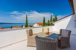 A balcony or terrace at Apartments Cvetkovic