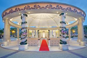 Fotografie z fotogalerie ubytování E-DA Royal Hotel v destinaci Dashu + 37 fotografií