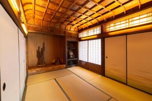 Fotografie z fotogalerie ubytování 屋久杉楼 七福 v destinaci Jakušima