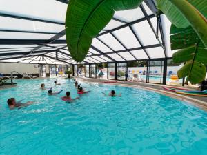 Πισίνα στο ή κοντά στο Appartement vue Mer Giraud 1 Dinard