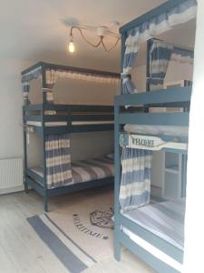 Posteľ alebo postele v izbe v ubytovaní Easkey Hostel