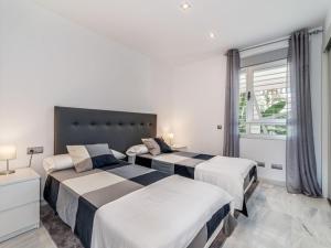 Fotografia z galérie ubytovania Lujoso apartamento con piscina comunitaria en la Costa del Sol v Marbelli
