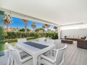 Fotografia z galérie ubytovania Lujoso apartamento con piscina comunitaria en la Costa del Sol v Marbelli