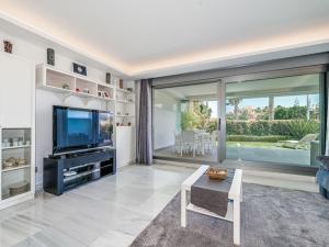 Fotografia z galérie ubytovania Lujoso apartamento con piscina comunitaria en la Costa del Sol v Marbelli