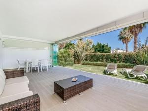 Fotografia z galérie ubytovania Lujoso apartamento con piscina comunitaria en la Costa del Sol v Marbelli