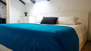 Postel nebo postele na pokoji v ubytování Guest House Galeb2
