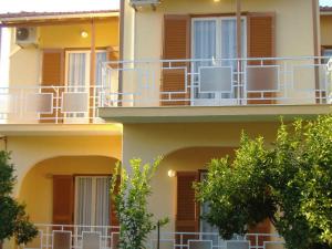A balcony or terrace at Rantos Apartments