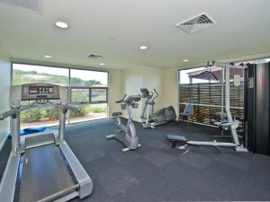 Posilňovňa alebo fitness centrum v ubytovaní Oaks Pacific Blue 339 Huge Resort Lagoon Pool