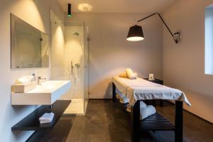 Koupelna v ubytování GoTì Hotel
