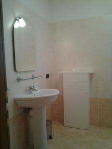 Foto dalla galleria di Casa Vacanze La Palanca a Revine Lago Altre 11 foto