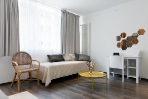 Postel nebo postele na pokoji v ubytování Francis Superior Rooms