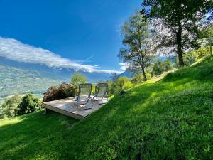 Gallery image of Eco Lodge with Jacuzzi and View in the Swiss Alps in Grône