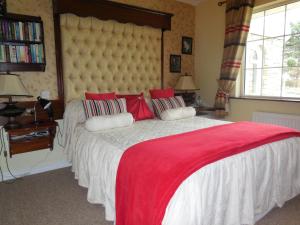 Uma cama ou camas num quarto em Crystal Springs B&B