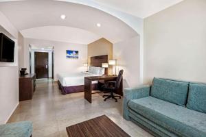 Posezení v ubytování Wyndham Garden Cancun Downtown