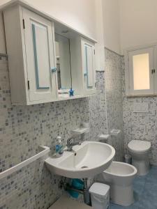 Um banheiro em Villetta dei Limoni