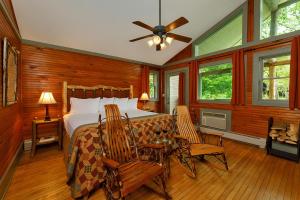 Gallery image of Friends Lake Inn in Chestertown