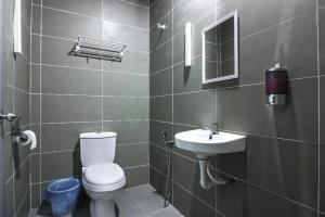 Bilik mandi di URBANSTAY AT IPOH (STANDARD ROOM)