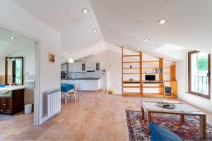 A kitchen or kitchenette at Agriturismo Podere Coldifico
