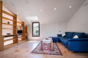 A television and/or entertainment centre at Agriturismo Podere Coldifico