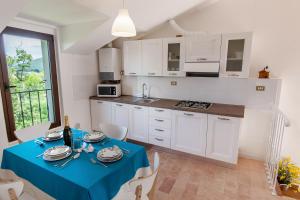 A kitchen or kitchenette at Agriturismo Podere Coldifico