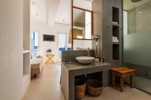 Kúpeľňa v ubytovaní Bluetopia Suites + 37 fotografií