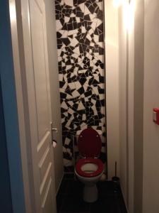 Ένα μπάνιο στο F2 Aux pieds des Thermes 3 étoiles +2 φωτογραφίες