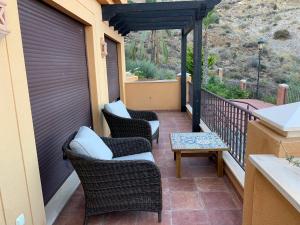 Balkon lub taras w obiekcie Piso 3 dormitorios en Isla del Fraile Golf Resort con espectaculares vistas