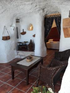 Posedenie v ubytovaní Casa Rural Cueva El Sauce