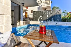 Bassein majutusasutuses Boutique Hotel Tate By Aycon või selle lähedal