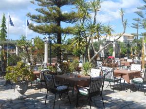 A garden outside Akropolis studios