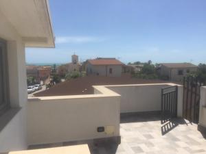 una vista dal balcone di una casa di Casa vacanza Mansarda Sanleonina a Agrigento