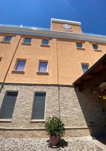 The building in which a szállodákat is located