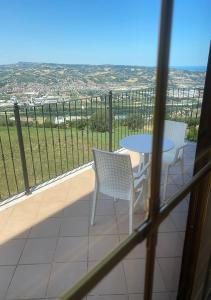 A balcony or terrace at Hotel ristorante Bellavista
