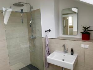 Gallery image of Exklusives Penthouse im ehemaligen Bunker in Hannover