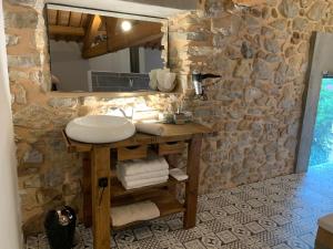 Afbeelding uit fotogalerij van CHAMBRE D’HÔTES NATURE ET SAVEURS in Boutenac