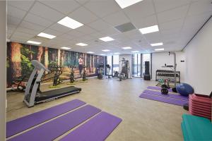 
The fitness center and/or fitness facilities at Hotel 46
