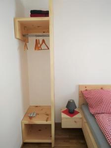 Säng eller sängar i ett rum på Arnspitzgarten