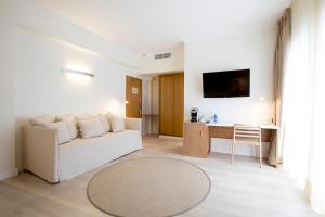 Gallery image of Hotel Levante in Es Pujols