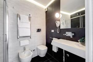 A bathroom at Albergo Abruzzi