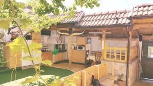 Fotografie z fotogalerie ubytování Апартамент КИМАКО, 100м2 на цена за хотелска стая за двама v destinaci Tsarevo