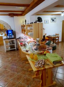 Cucina o angolo cottura di Rooms & Apartments Pr Matjon