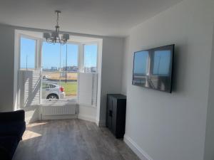 Gallery image of Amazing Luxury Beach Front Apartment in Margate