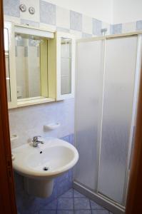 Ванная комната в CasaPescoluse +37 фотографий