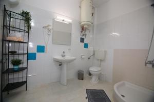 Koupelna v ubytování Giotis apartments