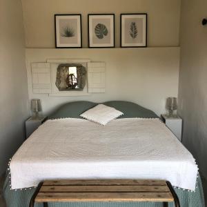 Кровать или кровати в номере La ferme d'Ika